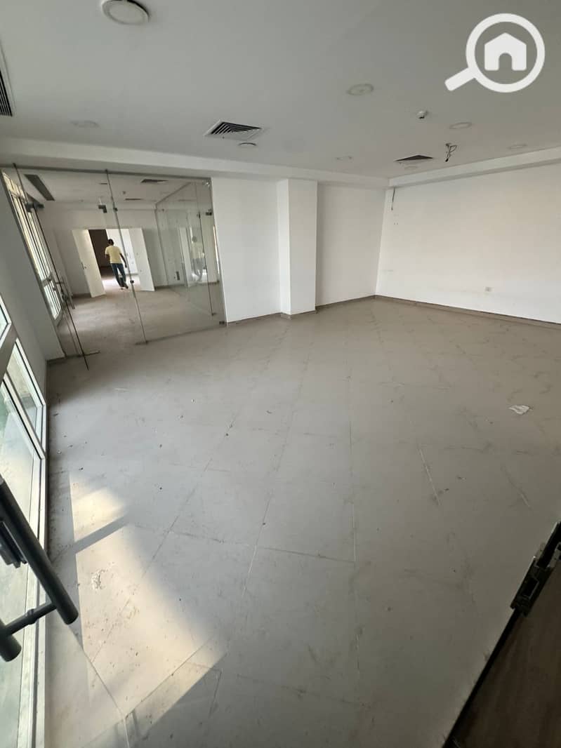 3 WhatsApp Image 2025-10-23 at 12.37. 28 PM (1). jpeg