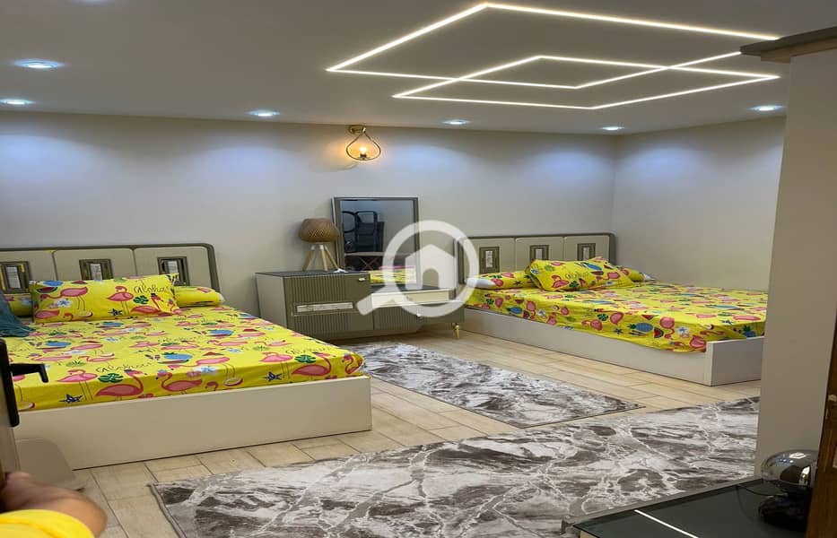 4 WhatsApp Image 2025-11-03 at 2.10. 01 PM (1)_1400x900. jpg