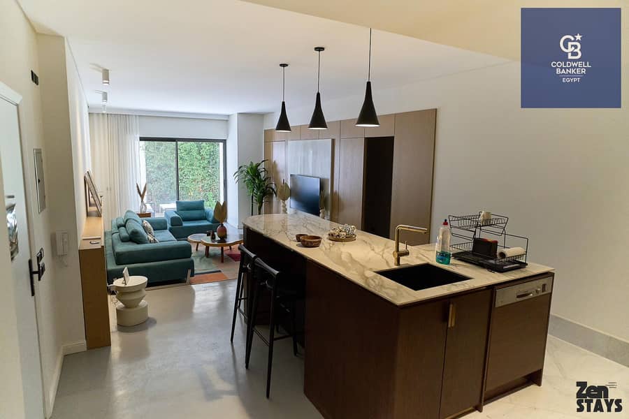 11 905b04af-6d32-40d9-8ddc-2297bea81f8a. jpeg