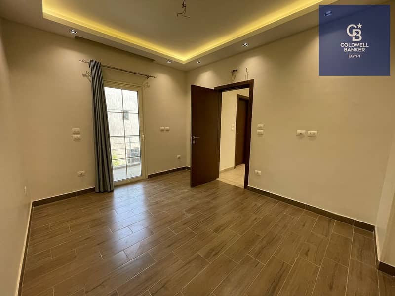 6 49eb74f4-ce17-43e5-935f-d6b58459f955. jpeg