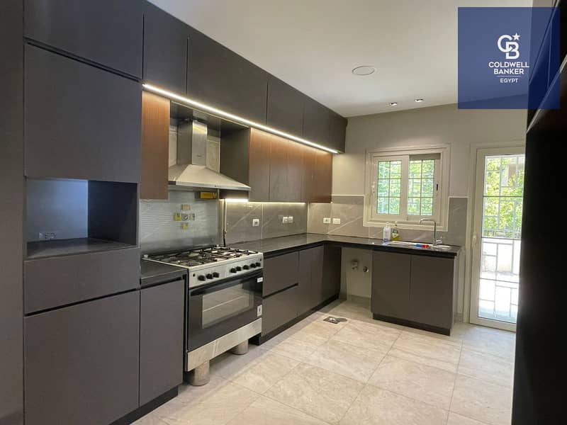 10 89fa59b2-e442-4741-bbb9-5a5cbc636fbd. jpeg