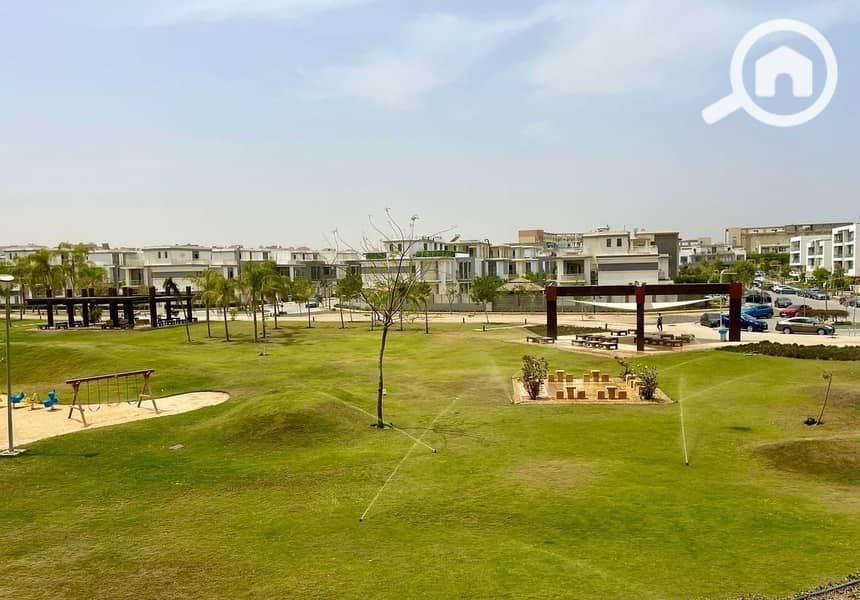 10 8e45f3fd-0d4a-4a72-b309-325199a75650. jpg