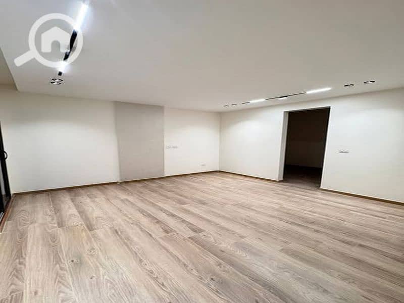 3 576453170_2882518891951360_367831764895086062_n_800x600. jpg