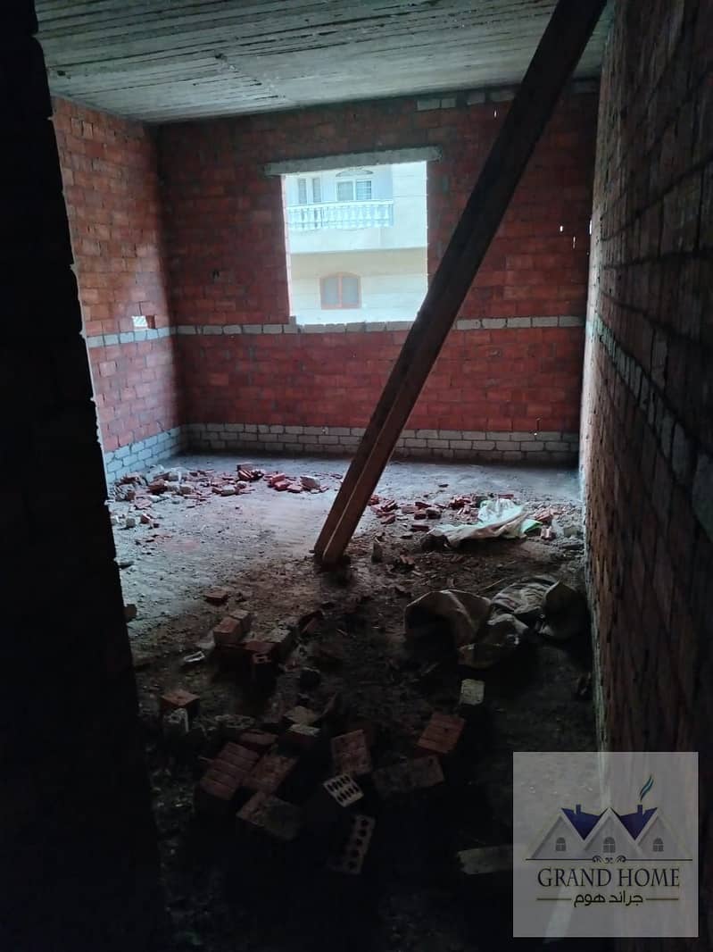 4 5de4116d-d88e-41b8-a100-3c397b8195fd. jpg