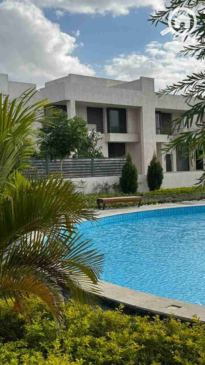 1000404471. jpg 1000404471. jpg