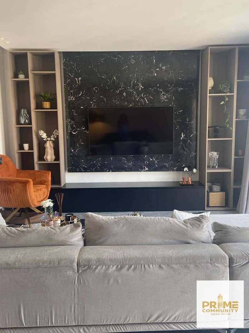 3 WhatsApp Image 2025-11-02 at 22.44. 02_94c0a2aa. jpg