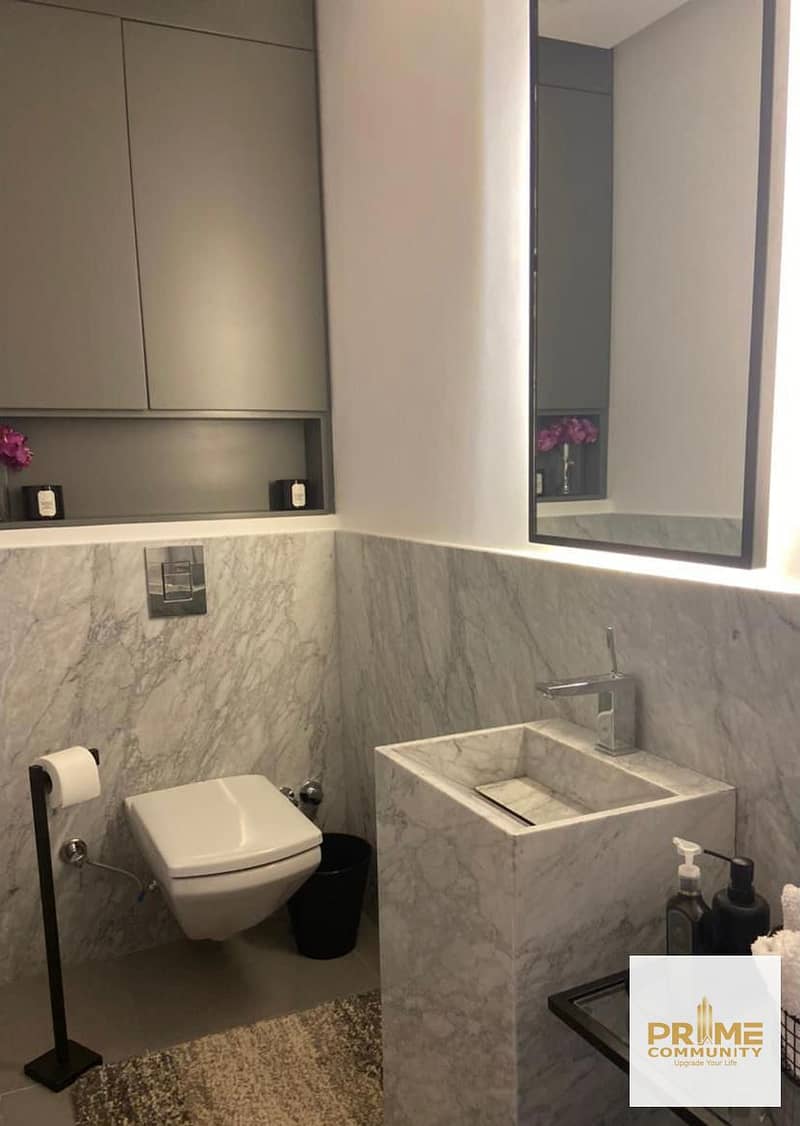 4 WhatsApp Image 2025-11-02 at 22.44. 02_bff9e808. jpg