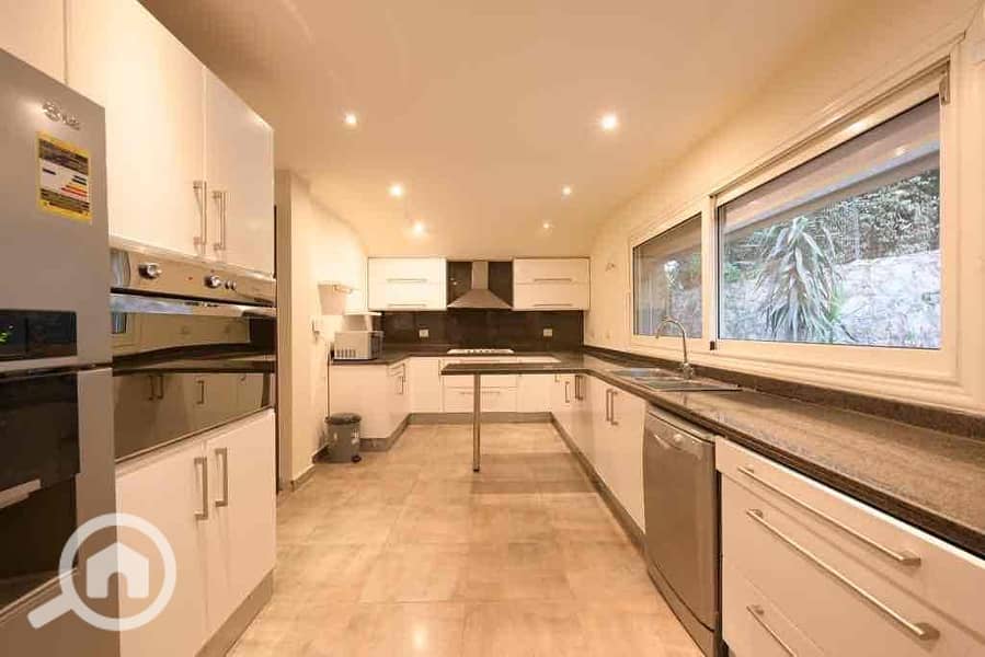 11 eedf15e6-ebf8-4d59-8dc5-b2d255233619. jpg