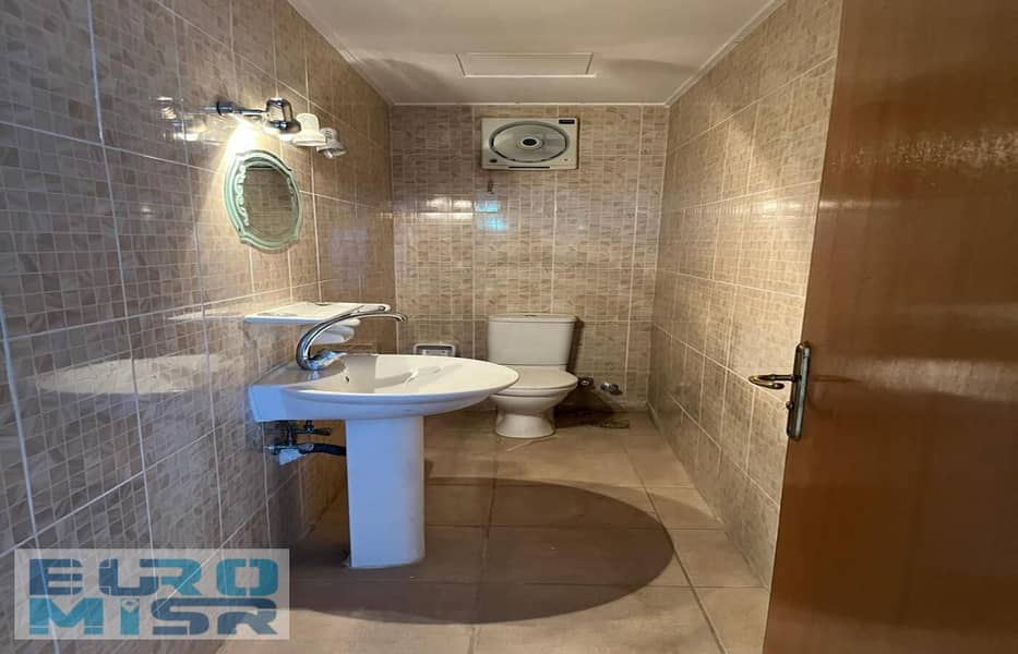 8 WhatsApp Image 2025-11-03 at 1.06. 30 PM (2). jpeg