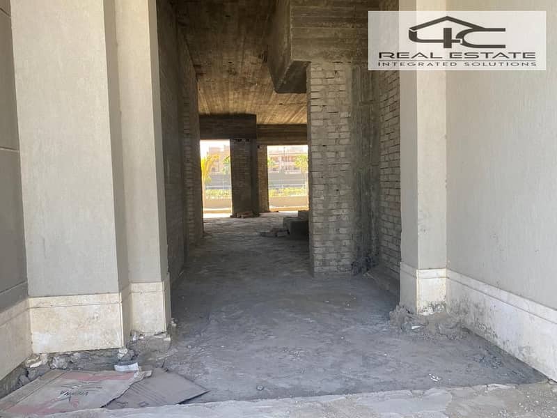 4 WhatsApp Image 2025-10-09 at 9.36. 05 PM (1). jpeg