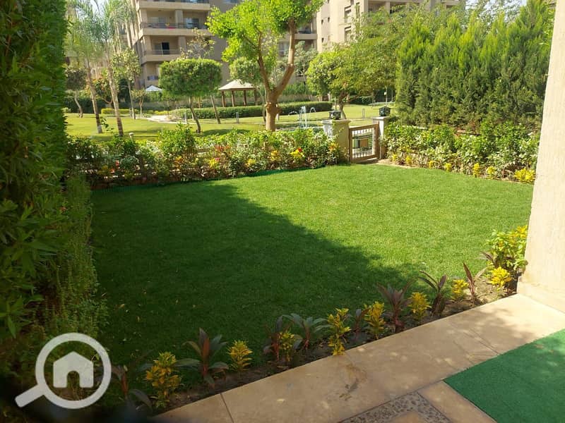 11 the square26. jpg