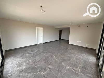 3 Bedroom Flat for Sale in 6th of October, Giza - ua8ryego9yre. jpg
