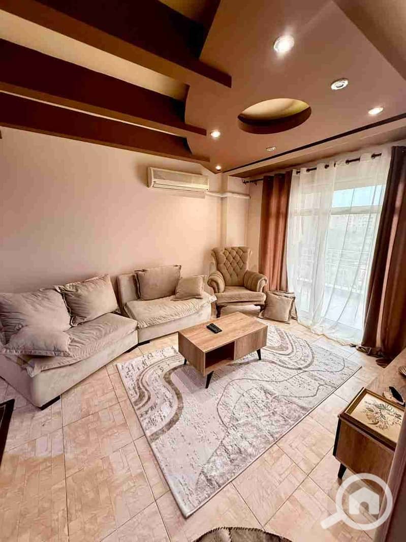 1000157592. jpg 1000157592. jpg