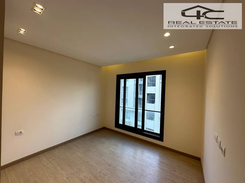 2 WhatsApp Image 2025-11-03 at 1.37. 36 PM (1). jpeg