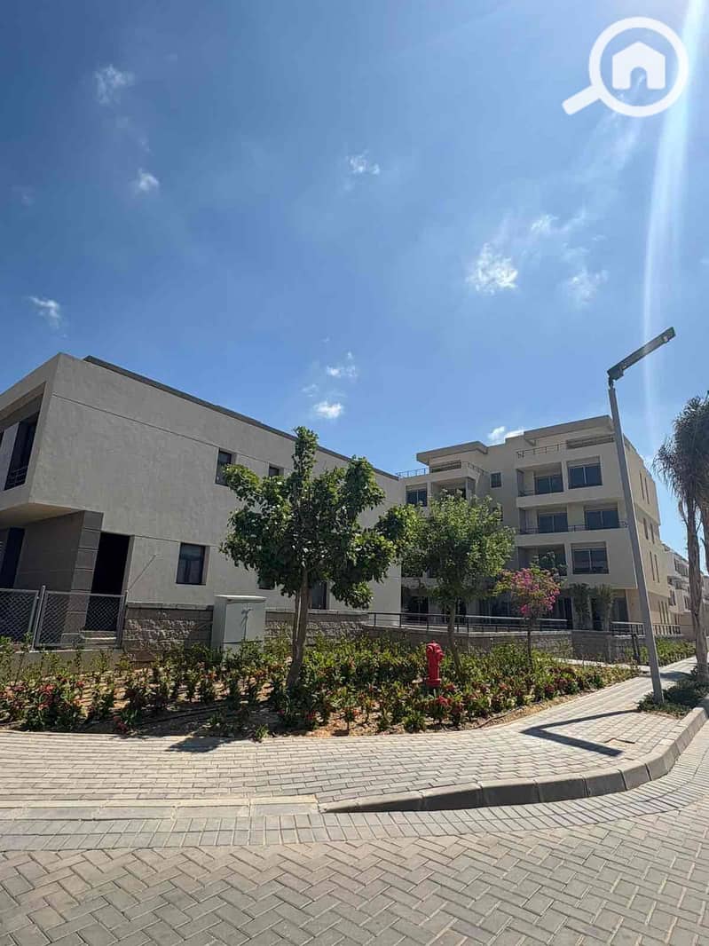 3 e6c357ca-6580-445d-8ac8-087ae57fb710. jpg