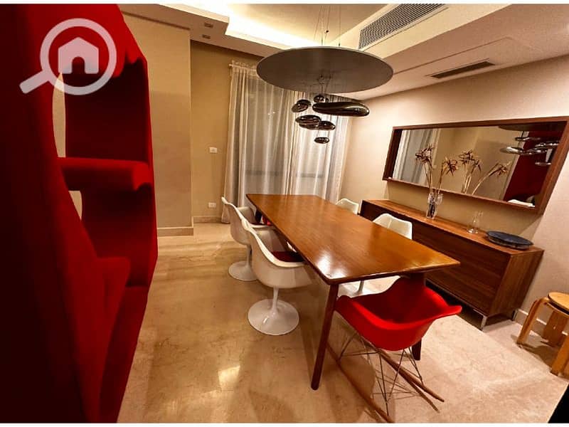 4 a4687fbe-cc66-46da-91d1-e674e2ad7c15. jpg