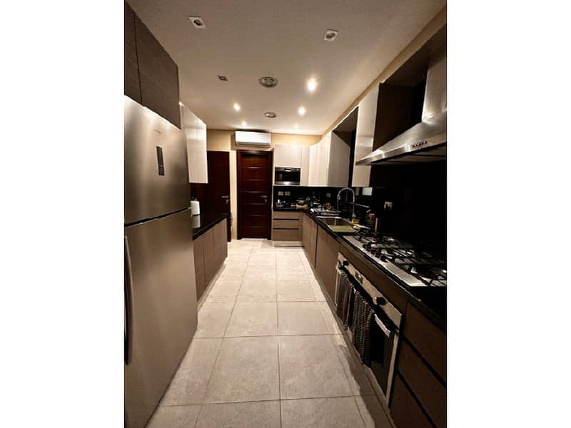 22 b39057ae-bdd0-448a-aae7-b233a671e878. jpg