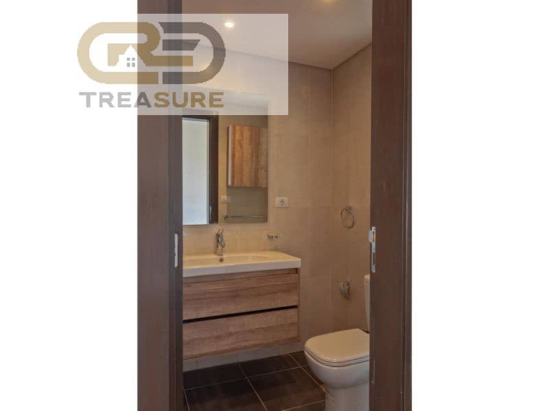 12 WhatsApp Image 2025-11-03 at 12.59. 04 PM. jpg