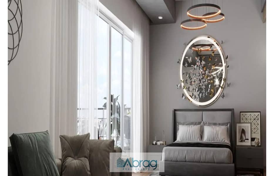 5 8117709-85d36o. jpg