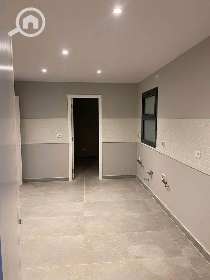 6 508070607_1789676118610689_1700313790621735632_n. jpg