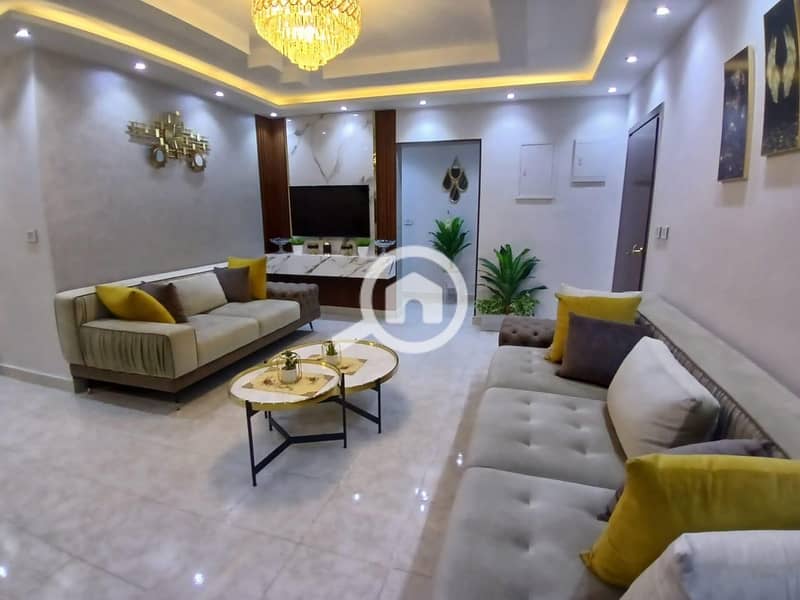 6 834bb5c0-7fa8-4cbd-b66a-703d8db82d2e. jpeg