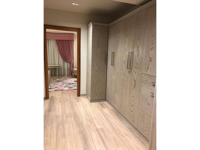 4 43f5d26d-dfca-4570-bc89-e80669f52c8d. jpg