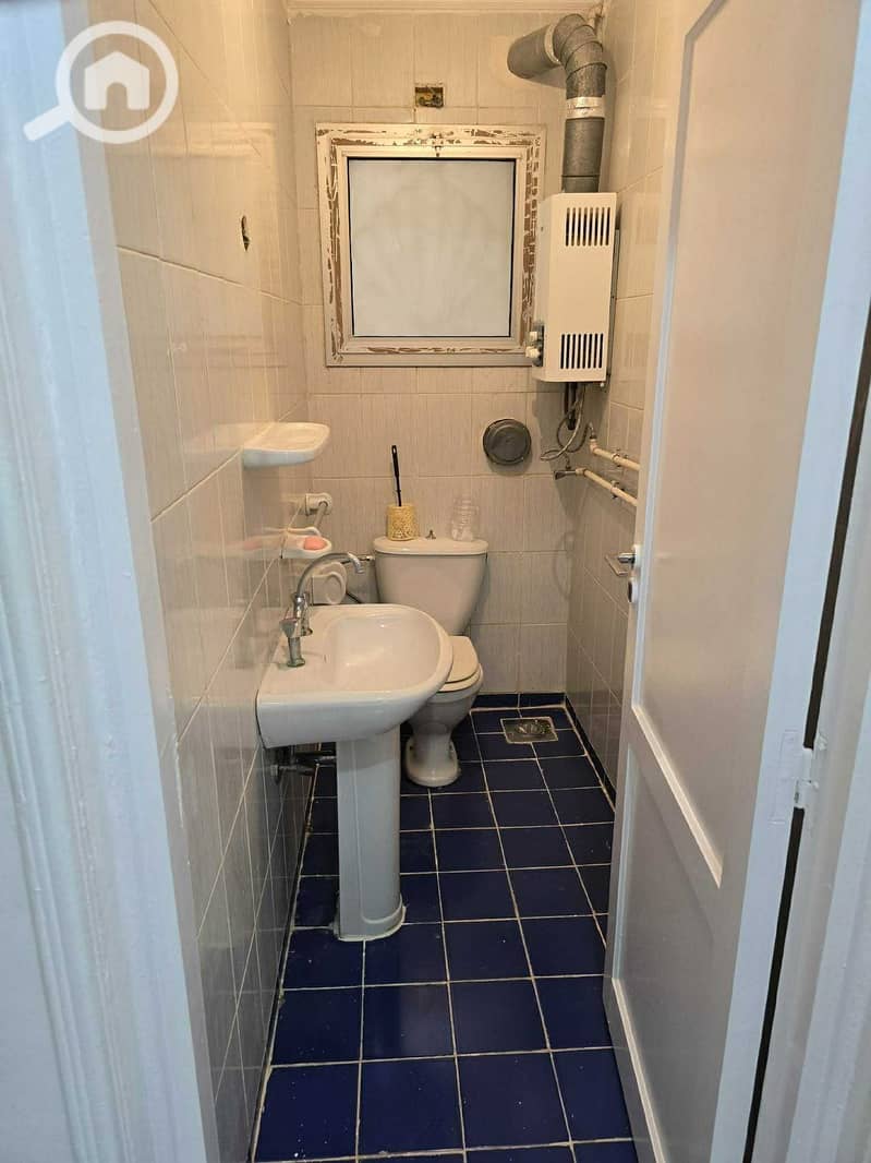 11 b3053dbc-449d-4a71-aa49-7e6a5511dd37. jpeg