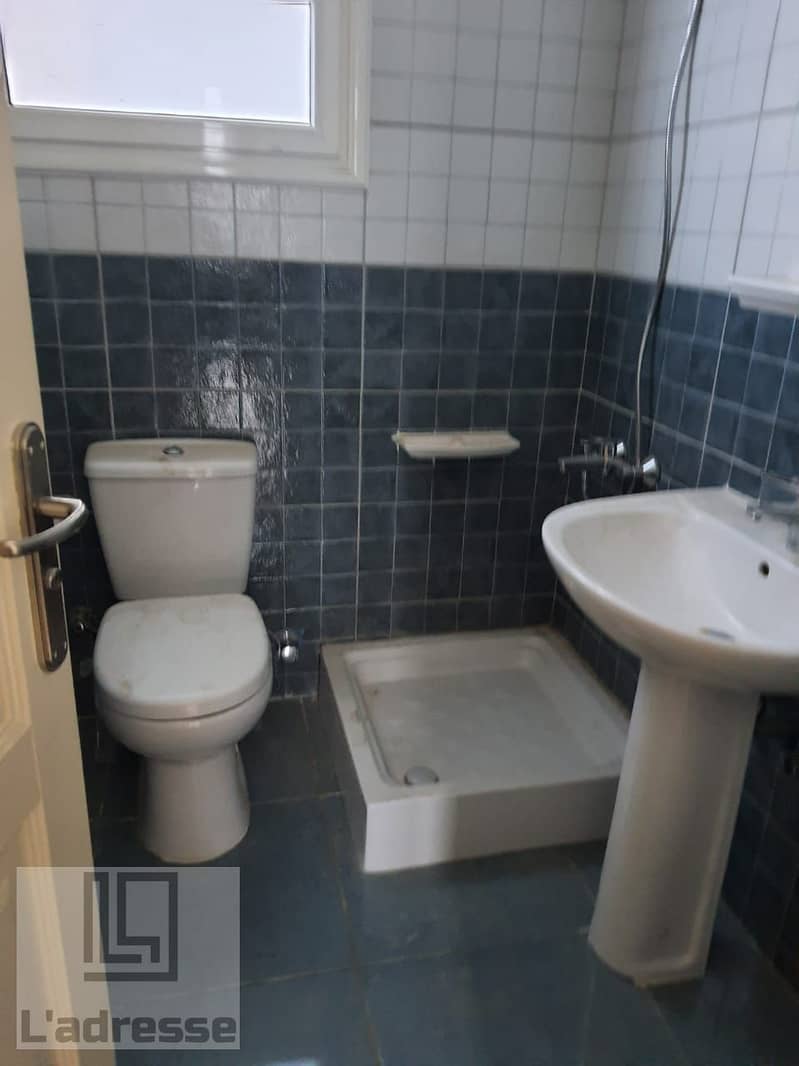 4 IMG-20251002-WA0002. jpg