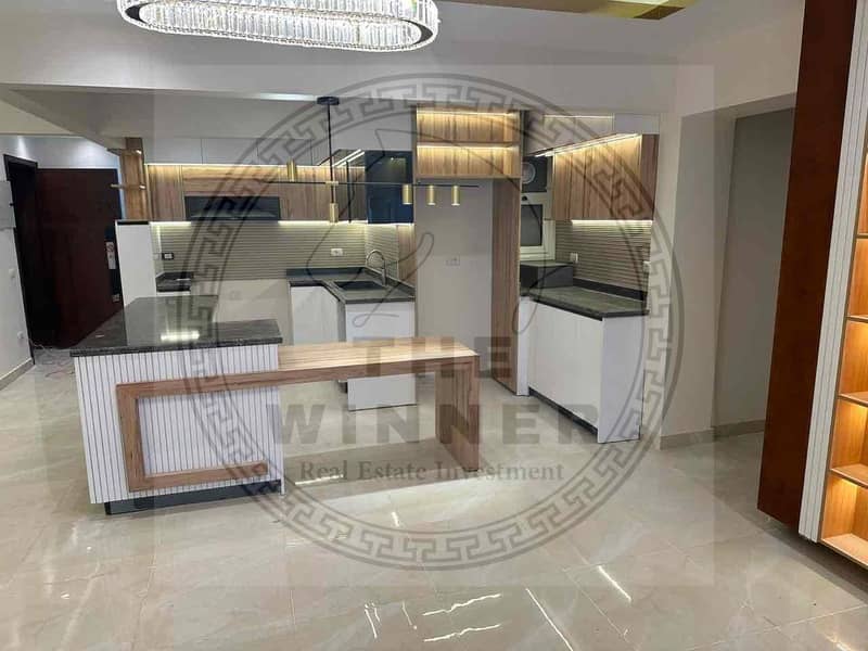 4 9f6b79ce-69b0-4754-a32d-27b8cfae902c. jpg