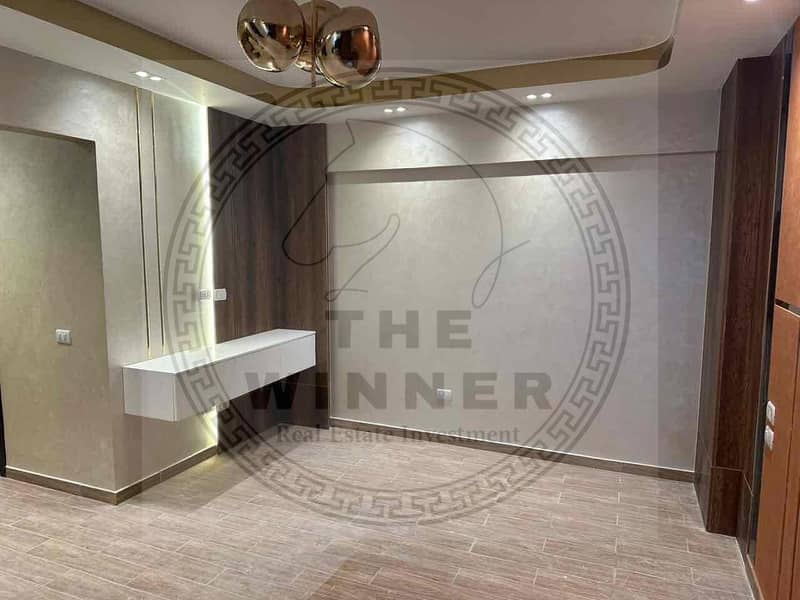 6 522ebc1b-e0da-45d7-8ad4-a5f8b1b4a386. jpg