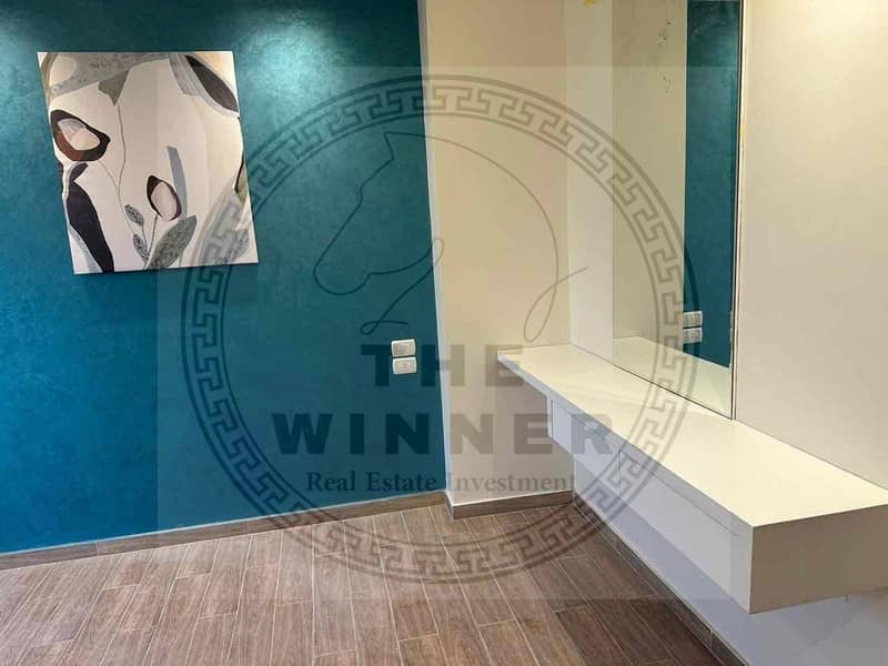 20 465dee18-4607-45f5-b765-1919ef5a4671. jpg