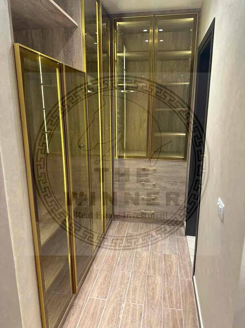 25 e384c4dc-e77f-4566-926e-e65a9fe58af9. jpg