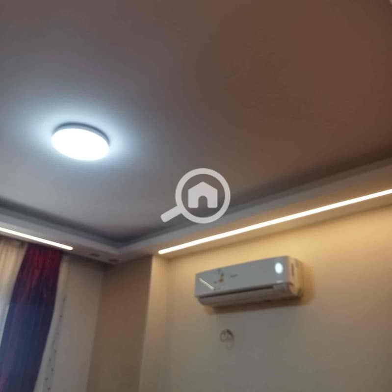 12 283284c7-fcc2-4fc7-bfb3-45d358c35af3. jpg