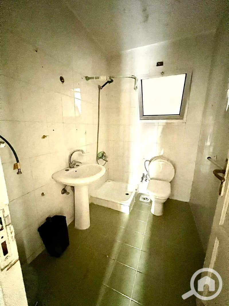 5 38bf5331-ecc4-408f-aa9d-14a3ee6e121b. jpeg