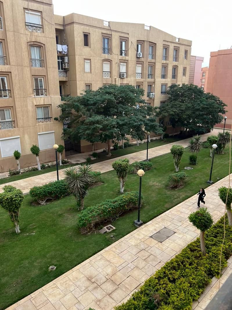 7 7e9388b0-6401-4b85-97cd-77fbbb3eae8a. jpeg