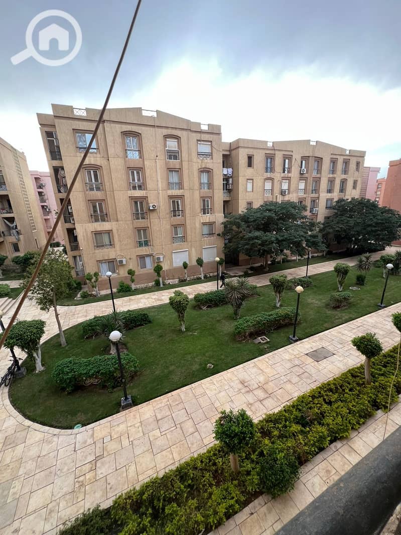 8 0935fe56-fd5d-44b6-a245-538e124be994. jpeg