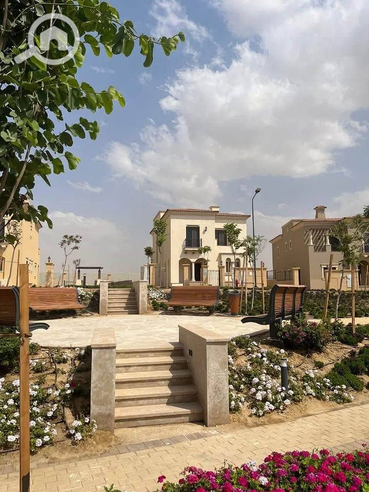 6 549785663_1089199653366445_4649294799822221652_n. jpg