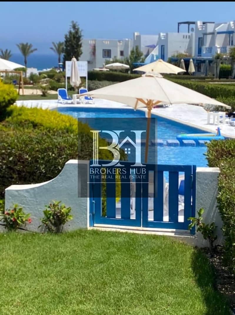 3 d9d15ad2-0ec0-4c9b-99e8-6d0631cf123d. jpeg