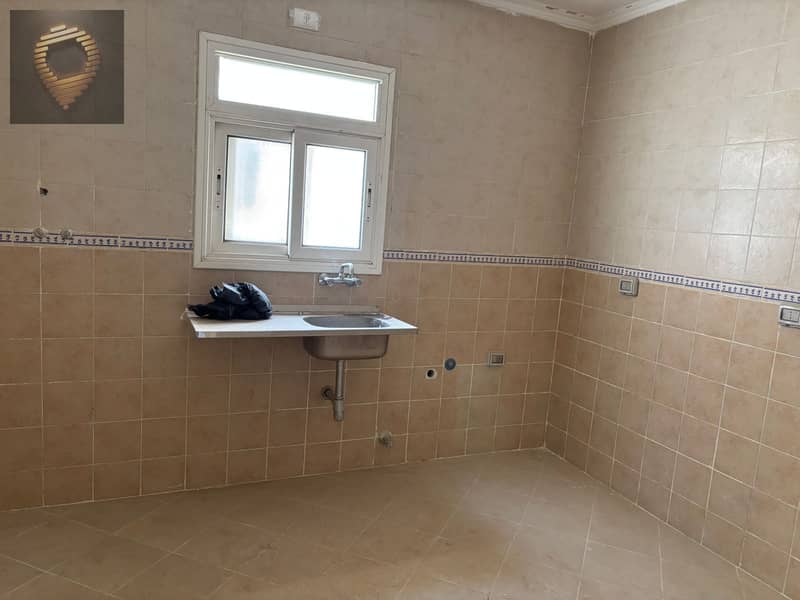 11 WhatsApp Image 2025-10-15 at 12.37. 47_d24b7792. jpg