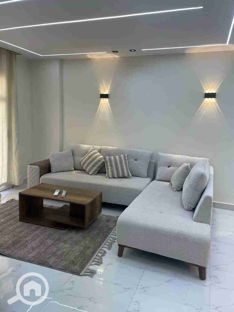 1000524204. jpg 1000524204. jpg