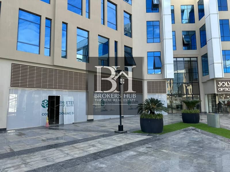 9 e537798c-cea6-4731-ab61-ec2f17dc6590. jpeg