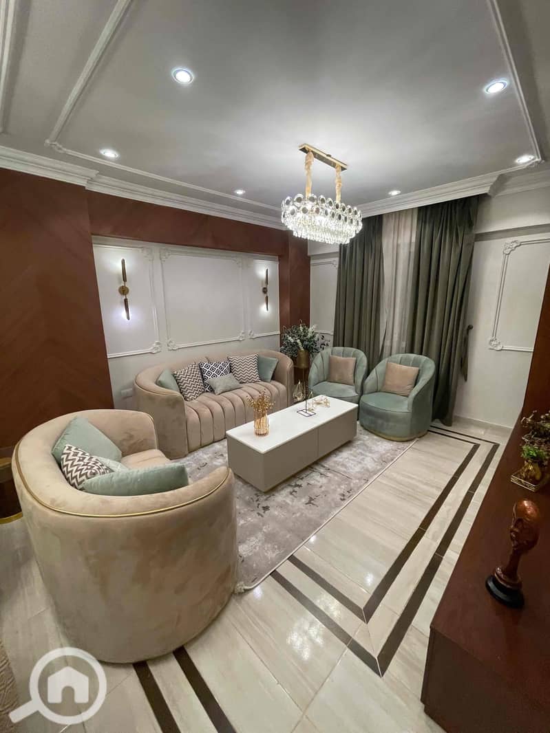 3 fb3ba370-bc4e-45f3-bba8-efcd39e10b64. jpg