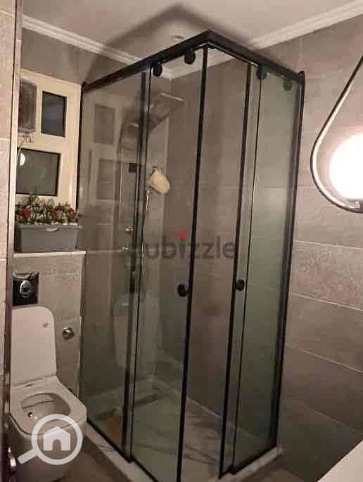 10 28268083-c8e9-40a0-a5d6-87032b89b937. jpg