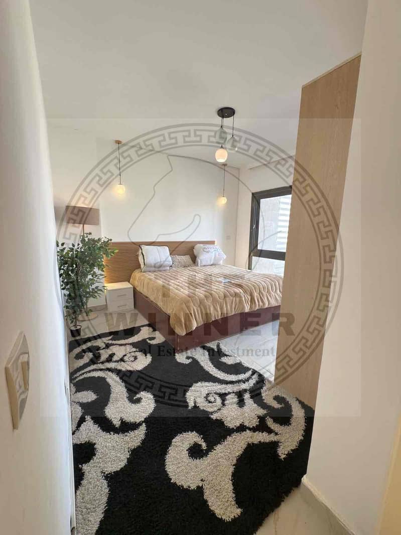 25 f4bdc0e0-1138-4a75-9e14-37f445e04af7. jpg