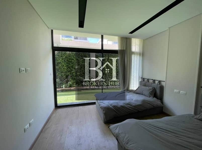 11 e91c879d-ecca-4b03-bc6d-3bc9bde1de17. jpeg