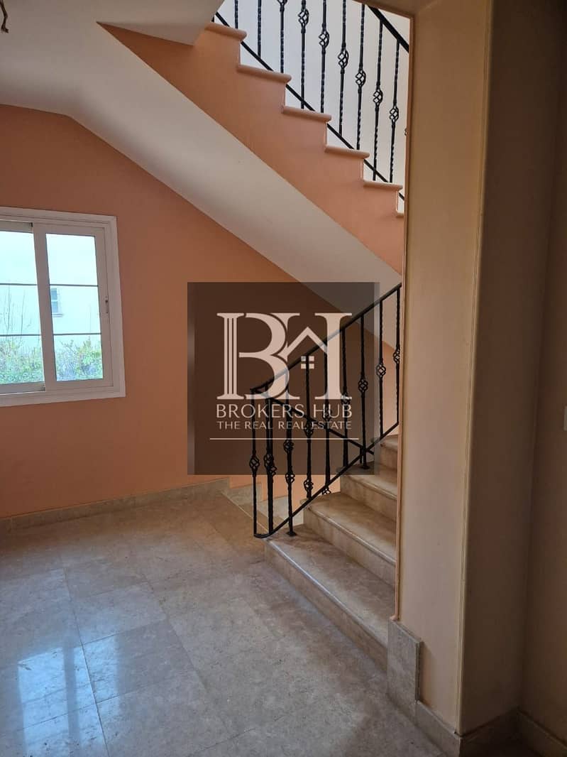 10 4838271d-54f4-4888-9335-ea16d958cf16. jpeg