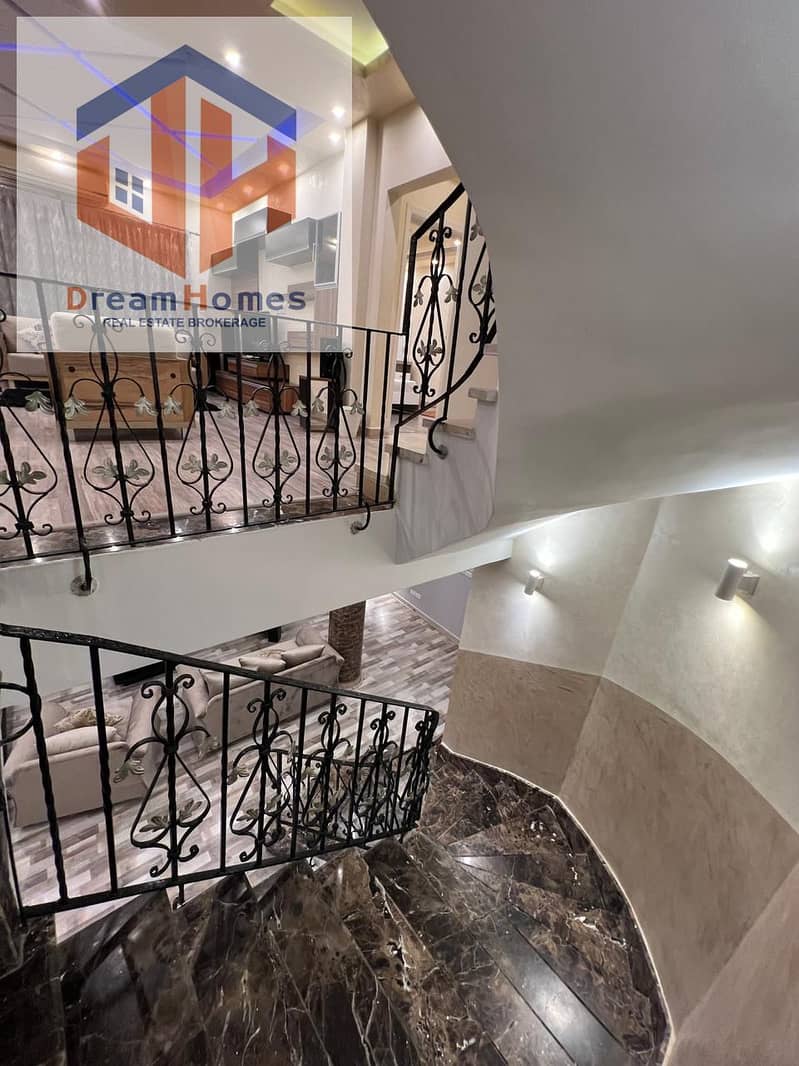 7 5d27e301-07c5-473d-a87c-897d6bc24bf9. jpeg