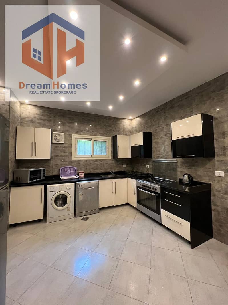 24 494373d2-7e3b-42a0-864f-8aeee93cf834. jpeg