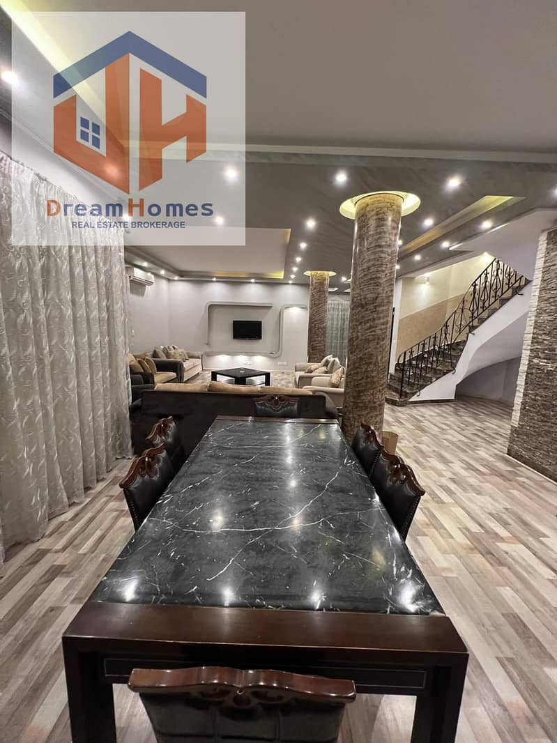 33 da47c6db-c11f-427b-8052-7ee77b33d5d6. jpeg