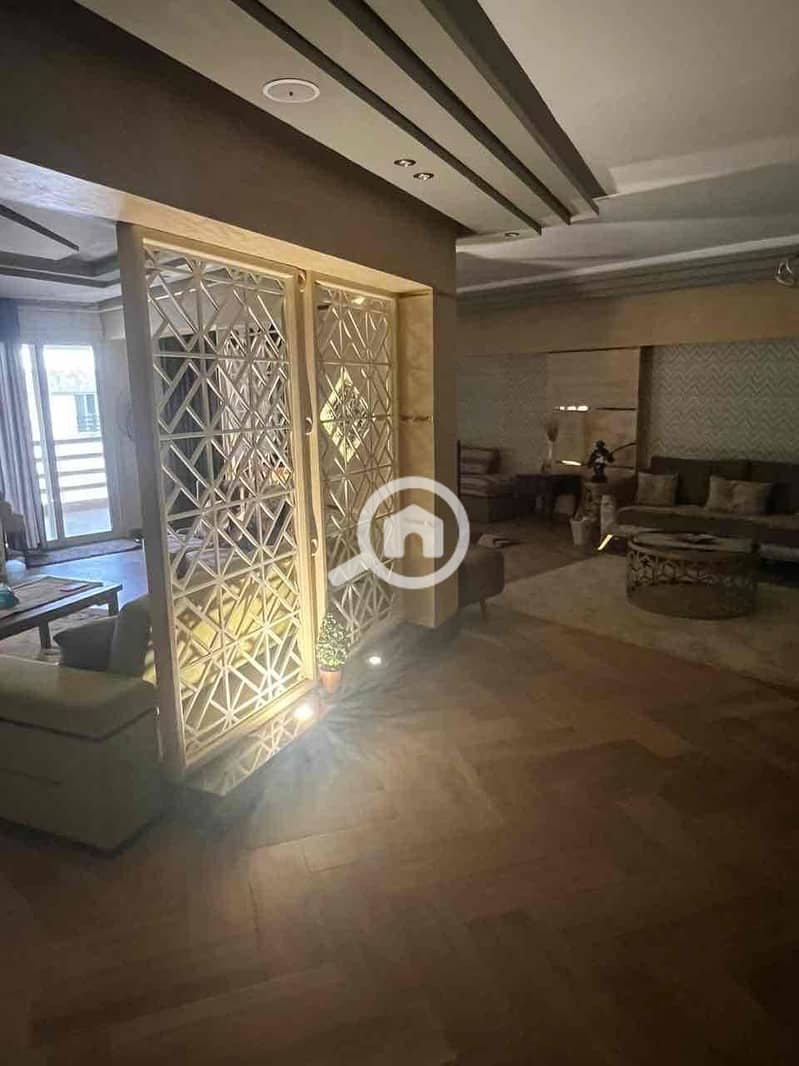 6 8b3db31c-25c7-4d3d-9dc6-8a3d7e7296d7. jpg